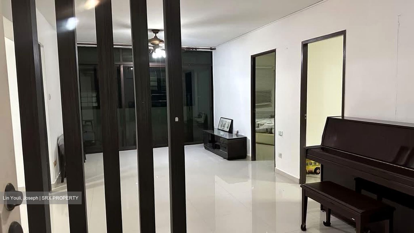 Blk 504A Montreal Drive (Sembawang), HDB Executive #585864001